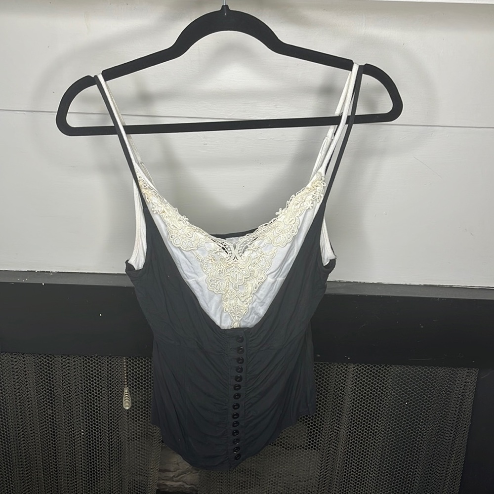 Victoria top